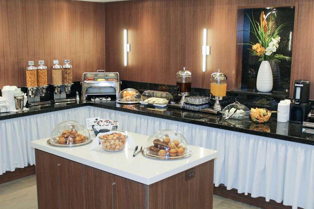 Hotel Welcominns Boucherville Restaurante foto